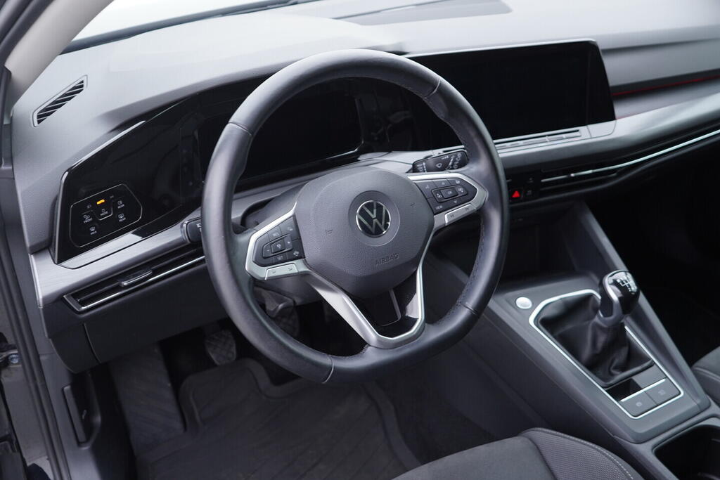 OV190V09937_22.webp_GOLF Style 1.5 TSI 110 kW manuál