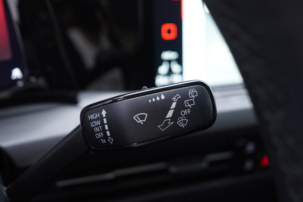 OV190V09937_25.webp_GOLF Style 1.5 TSI 110 kW manuál