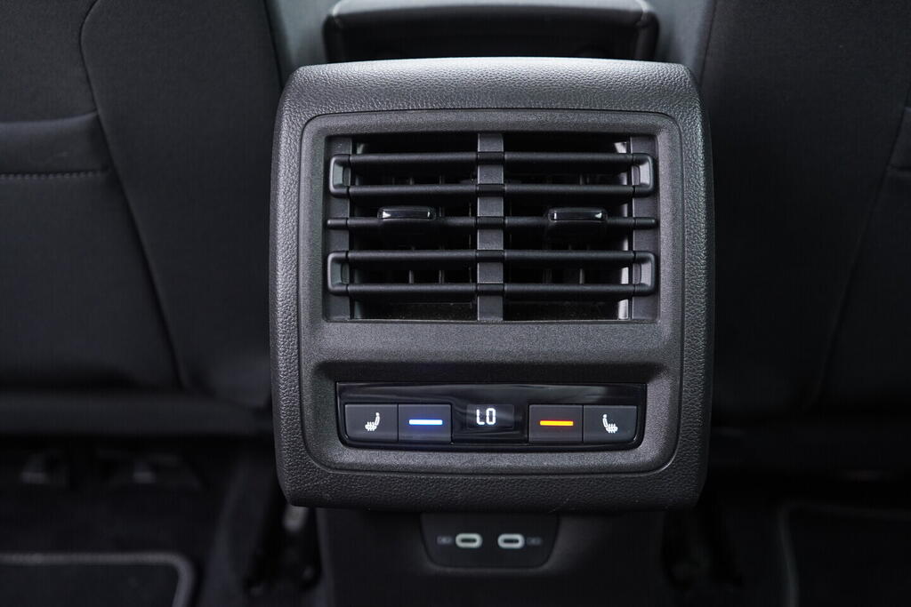 OV190V09937_36.webp_GOLF Style 1.5 TSI 110 kW manuál