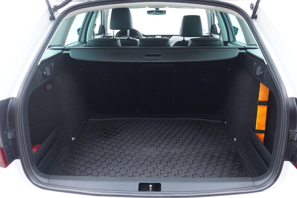 OV190V09938_39.webp_OCTAVIA Style 1.5 TSI 110 kW automat