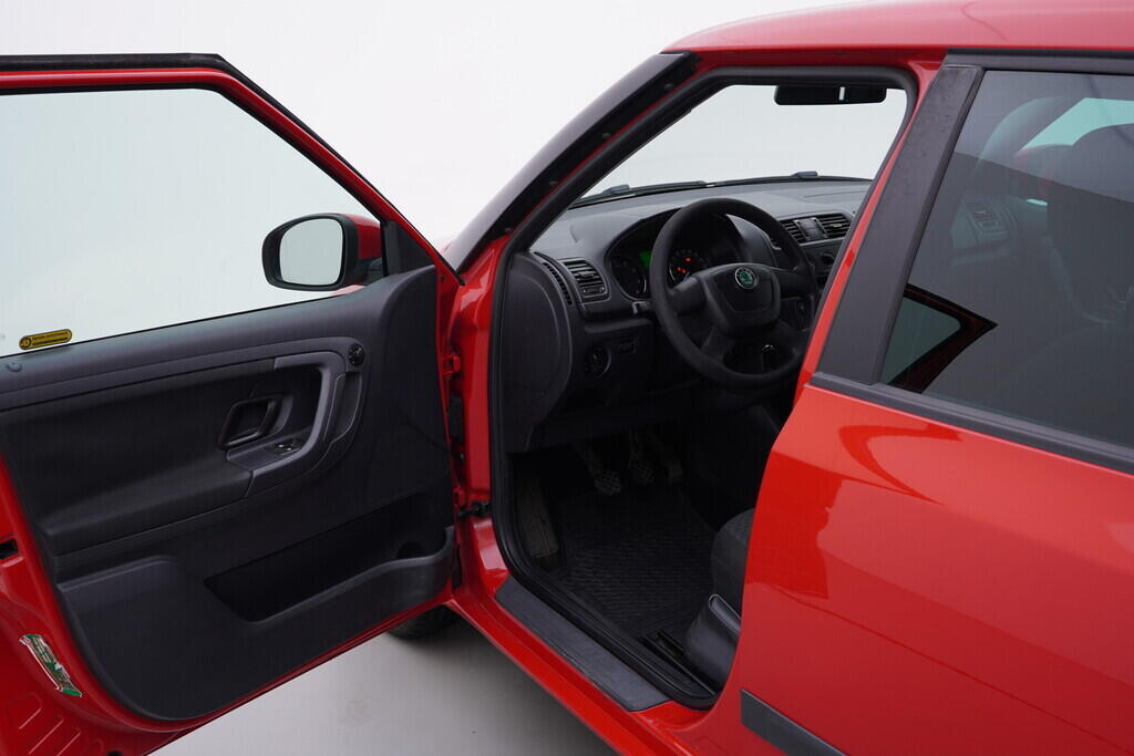 OV190V09939_18.webp_FABIA Ambiente plus 1.2 TSI 63 kW manuál