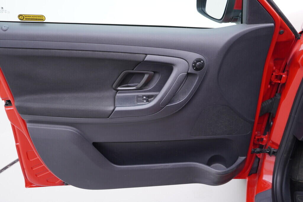 OV190V09939_19.webp_FABIA Ambiente plus 1.2 TSI 63 kW manuál