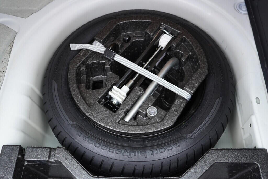 OV190V09941_36.webp_FABIA Style 1.0 TSI 81 kW manuál, DPH