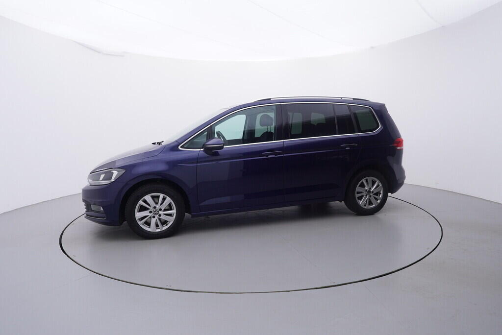 OV190V09942_11.webp_TOURAN Highline  1.5 TSI 110 kW manuál, DPH