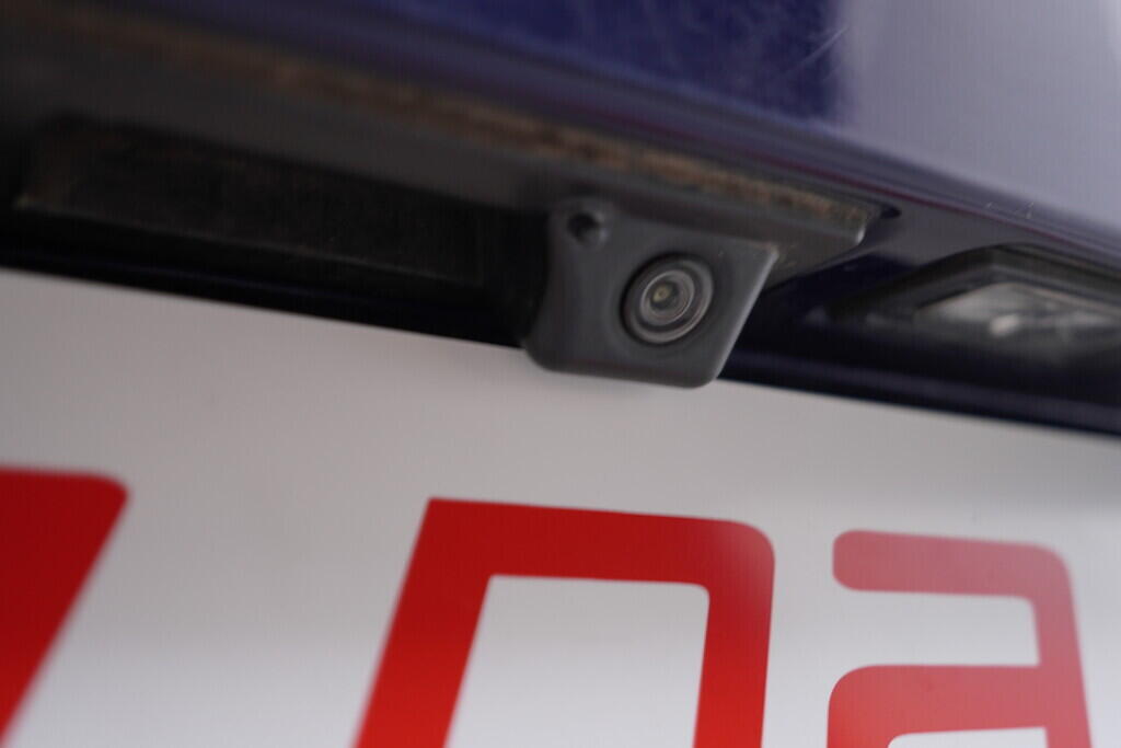 OV190V09942_42.webp_TOURAN Highline  1.5 TSI 110 kW manuál, DPH