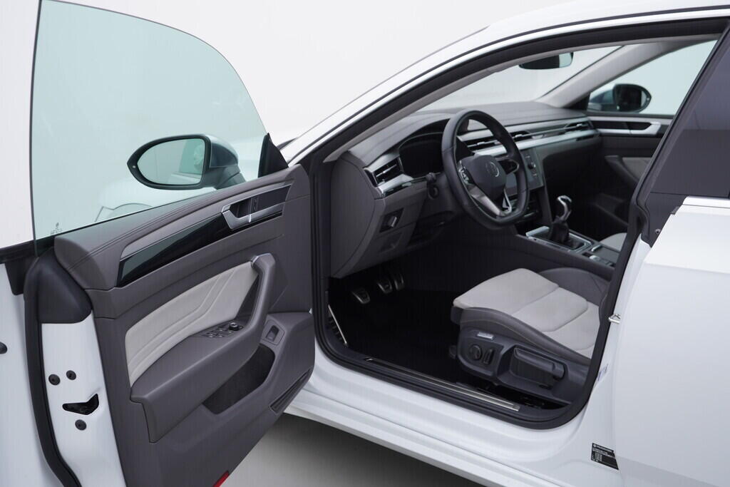 OV190V09943_18.webp_ARTEON Elegance 2.0 TDI 110 kW manuál, DPH