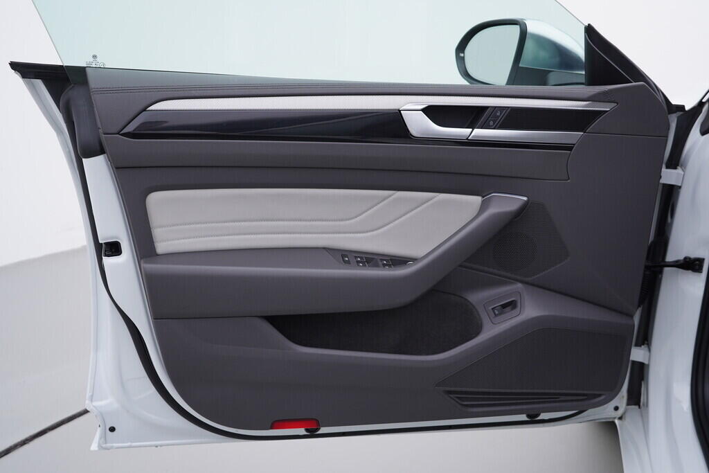 OV190V09943_19.webp_ARTEON Elegance 2.0 TDI 110 kW manuál, DPH