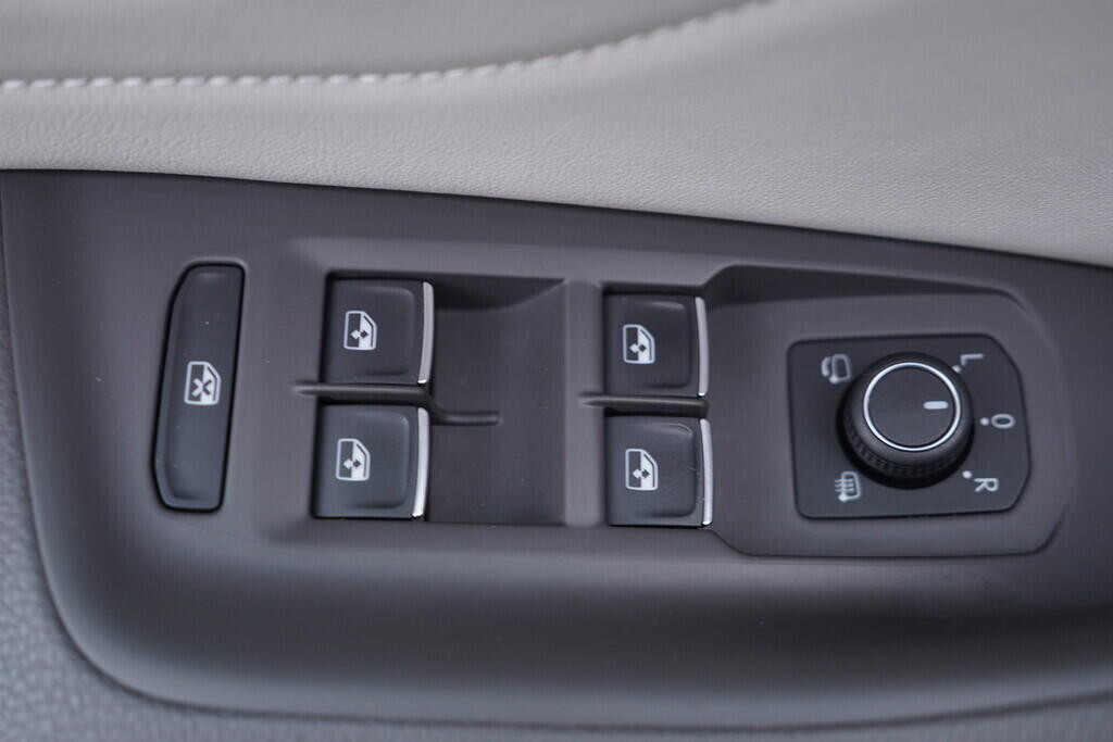 OV190V09943_20.webp_ARTEON Elegance 2.0 TDI 110 kW manuál, DPH