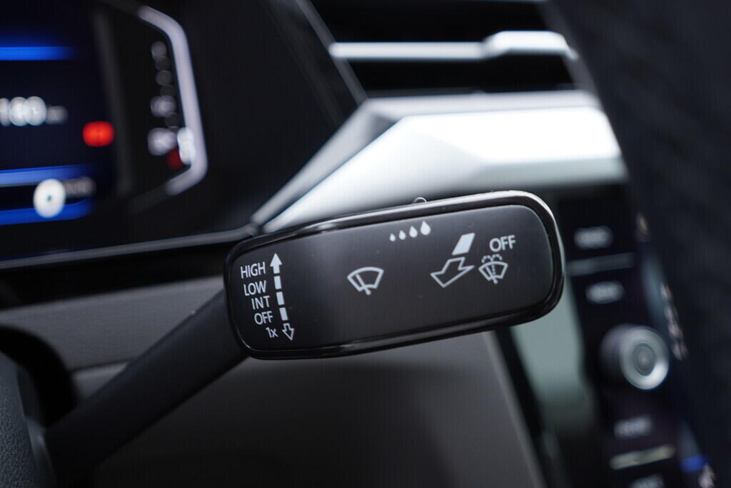 OV190V09943_27.webp_ARTEON Elegance 2.0 TDI 110 kW manuál, DPH