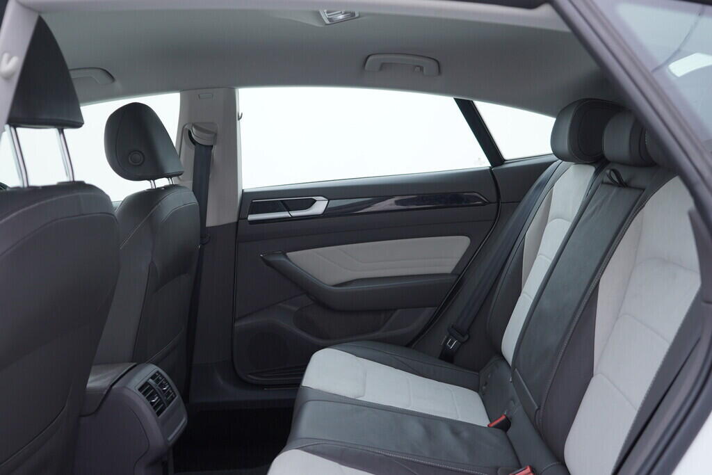 OV190V09943_39.webp_ARTEON Elegance 2.0 TDI 110 kW manuál, DPH