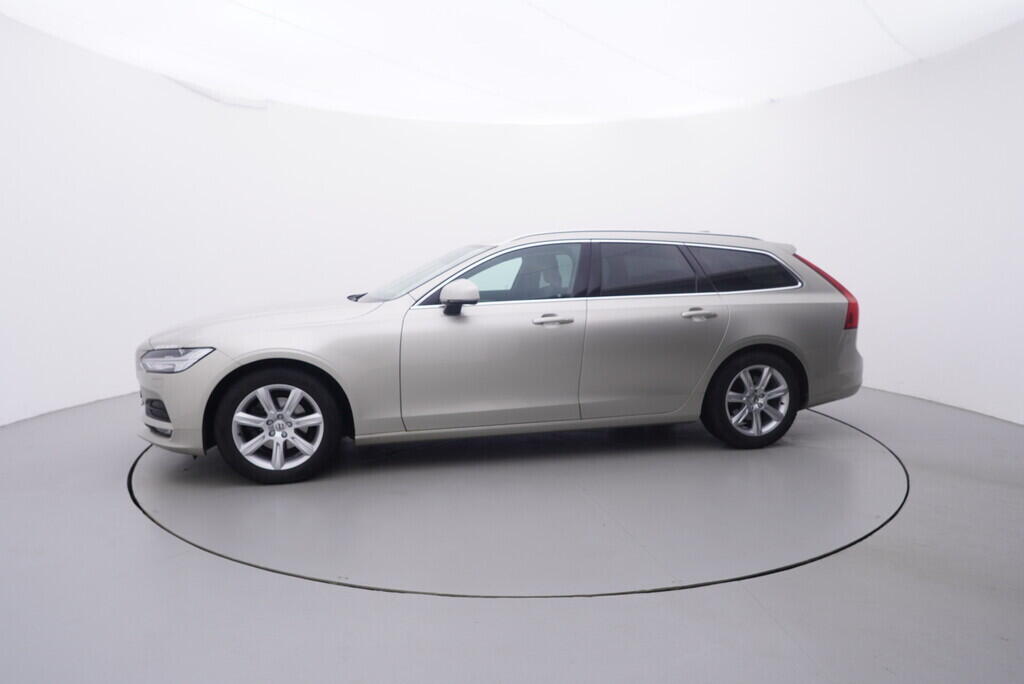 OV190V09944_11.webp_V90 Momentum 2.0 D4 140 kW automat