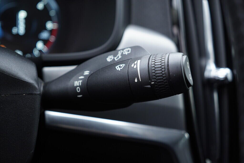 OV190V09944_25.webp_V90 Momentum 2.0 D4 140 kW automat