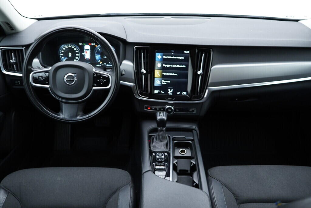 OV190V09944_26.webp_V90 Momentum 2.0 D4 140 kW automat