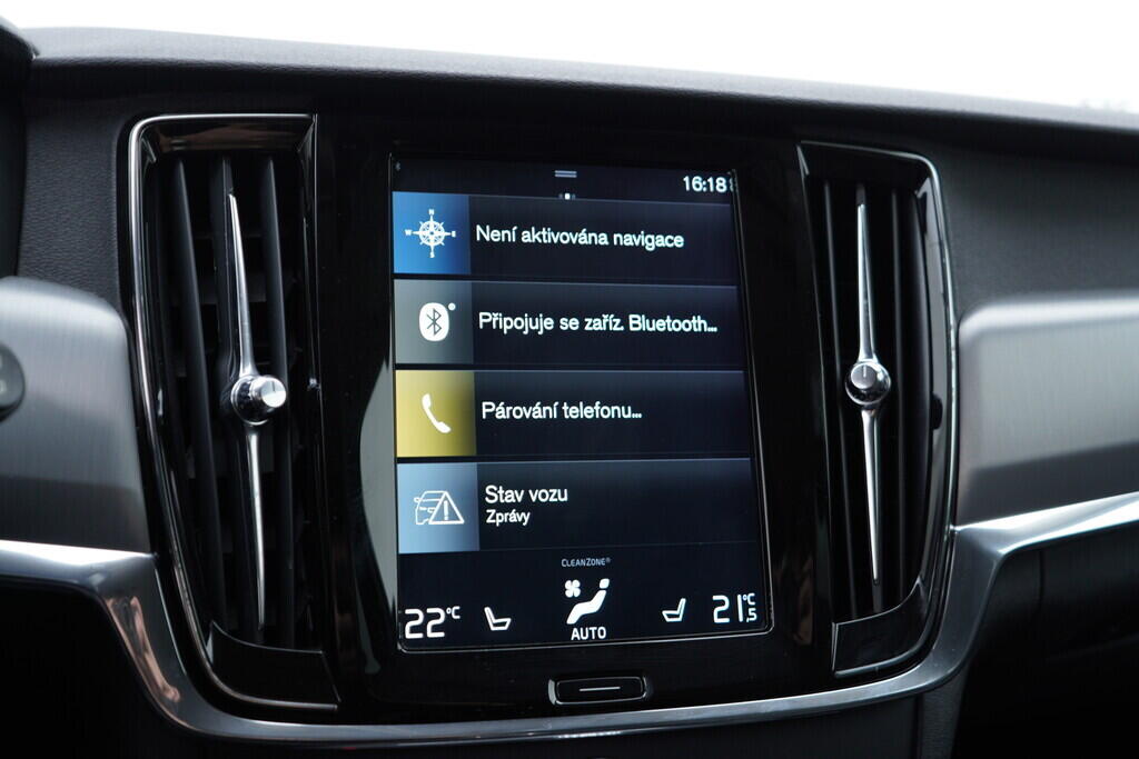 OV190V09944_28.webp_V90 Momentum 2.0 D4 140 kW automat