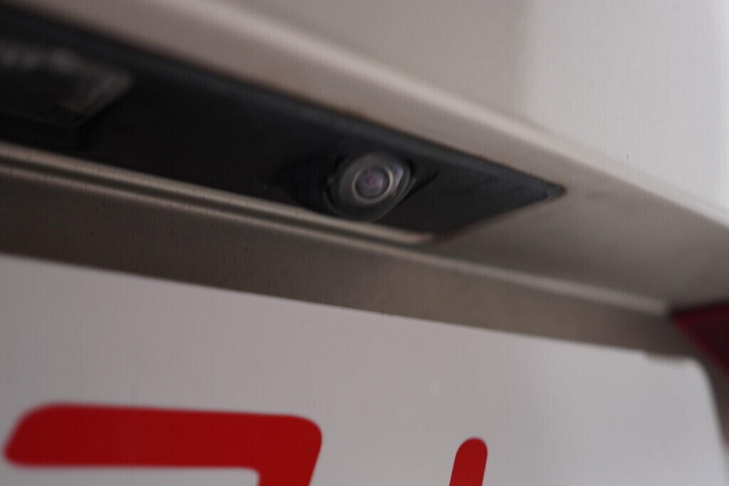 OV190V09944_40.webp_V90 Momentum 2.0 D4 140 kW automat