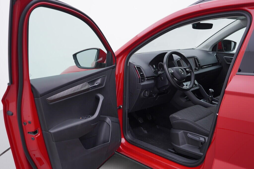 OV190V09945_18.webp_KAROQ Style 2.0 TDI 85 kW manuál, DPH