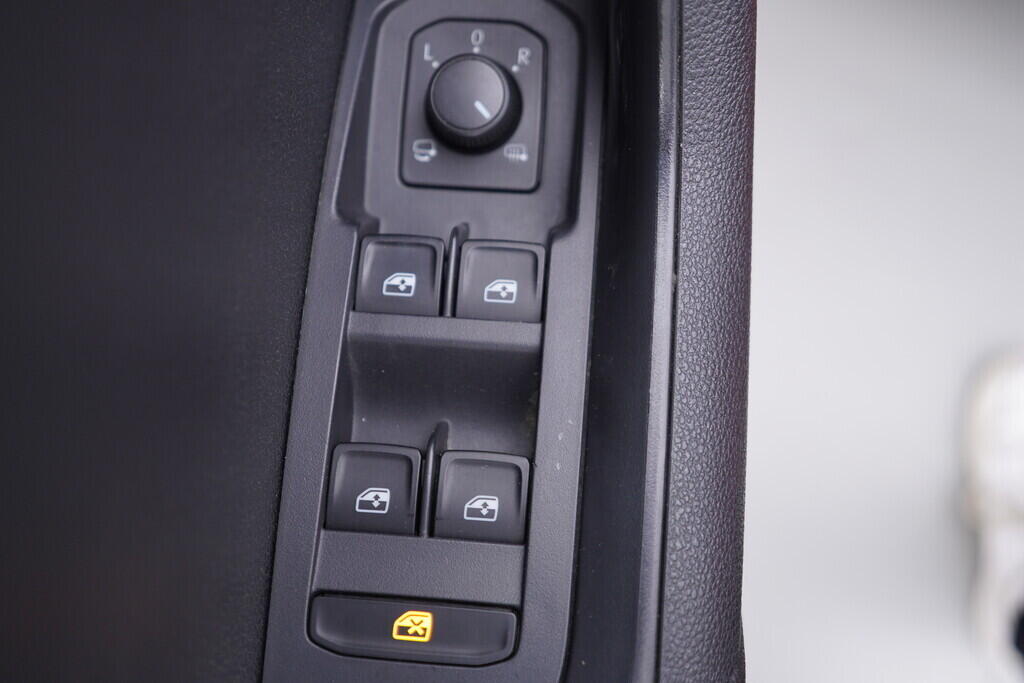 OV190V09945_20.webp_KAROQ Style 2.0 TDI 85 kW manuál, DPH