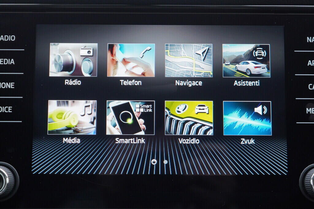 OV190V09945_27.webp_KAROQ Style 2.0 TDI 85 kW manuál, DPH