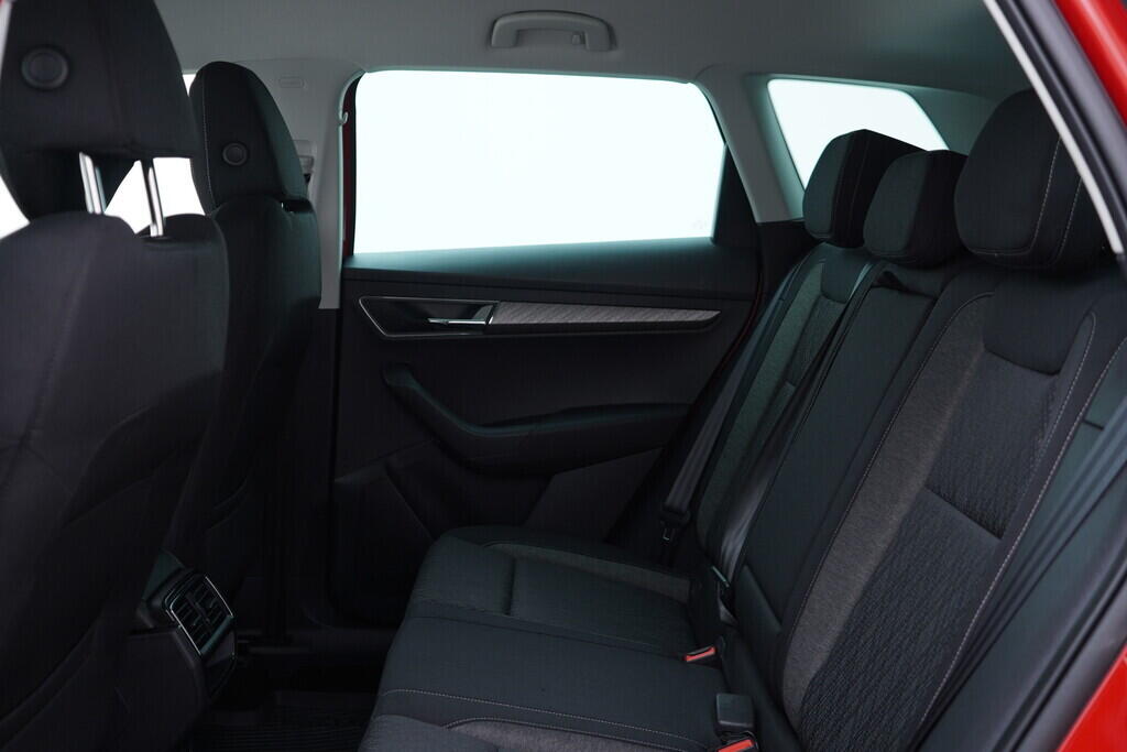 OV190V09945_35.webp_KAROQ Style 2.0 TDI 85 kW manuál, DPH