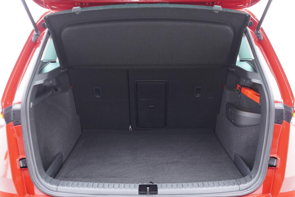 OV190V09945_36.webp_KAROQ Style 2.0 TDI 85 kW manuál, DPH