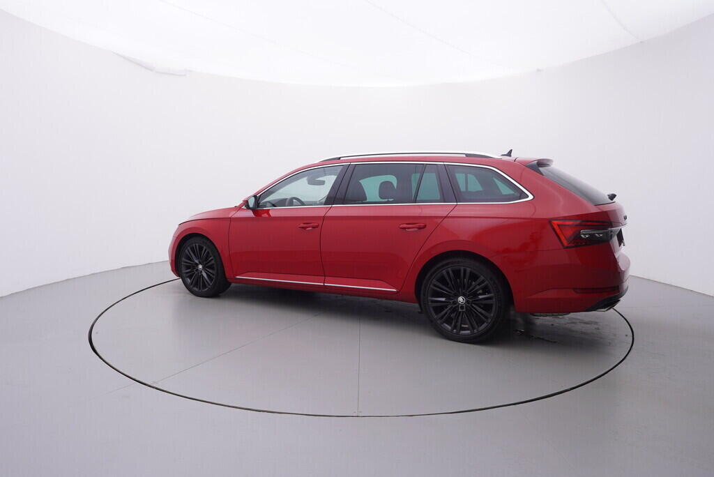 OV190V09946_12.webp_SUPERB L&K 2.0 TSI 200 kW automat, DPH