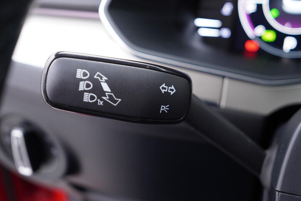 OV190V09946_26.webp_SUPERB L&K 2.0 TSI 200 kW automat, DPH