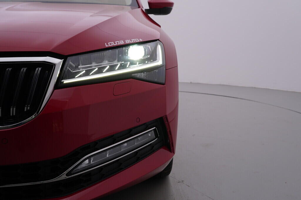 OV190V09946_50.webp_SUPERB L&K 2.0 TSI 200 kW automat, DPH