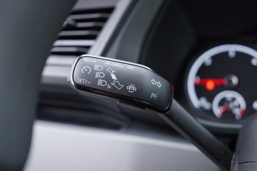 OV190V09947_23.webp_TRANSPORTER - SKŘÍŇOVÝ VŮZ   2.0 TDI 110 kW manuál, DPH