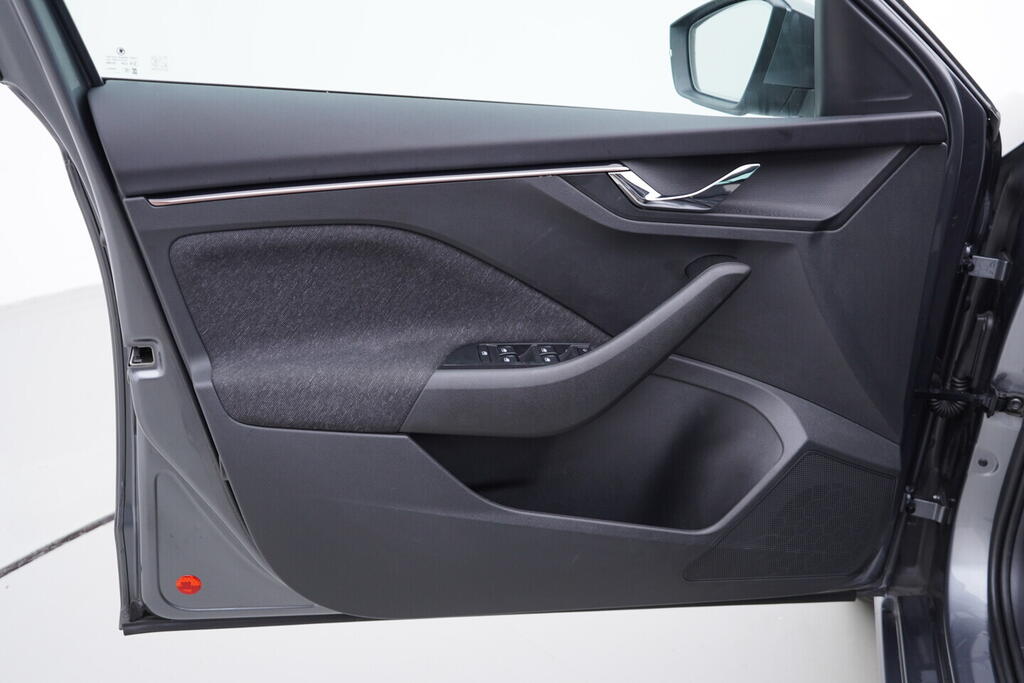 OV190V09951_19.webp_SCALA Top Selection 1.0 TSI 85 kW automat, DPH