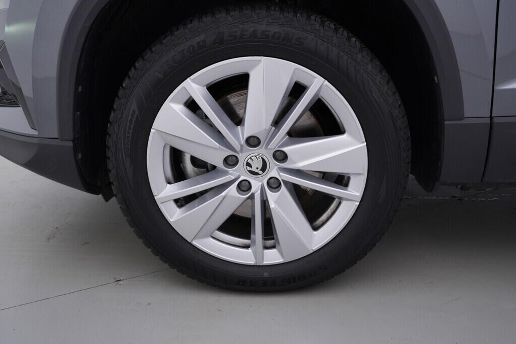 OV190V09953_42.webp_KAROQ Selection 1.5 TSI 110 kW automat, DPH