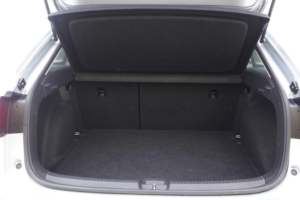 OV190V09957_35.webp_TAIGO Life 1.0 TSI 85 kW automat, DPH