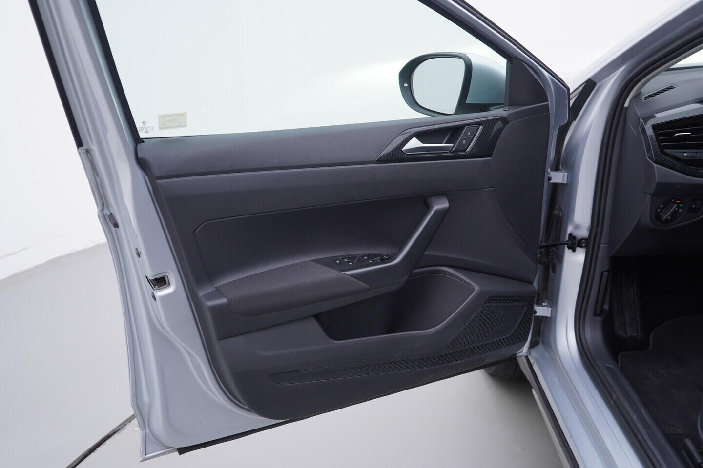 OV190V09959_19.webp_TAIGO Life 1.0 TSI 85 kW automat, DPH