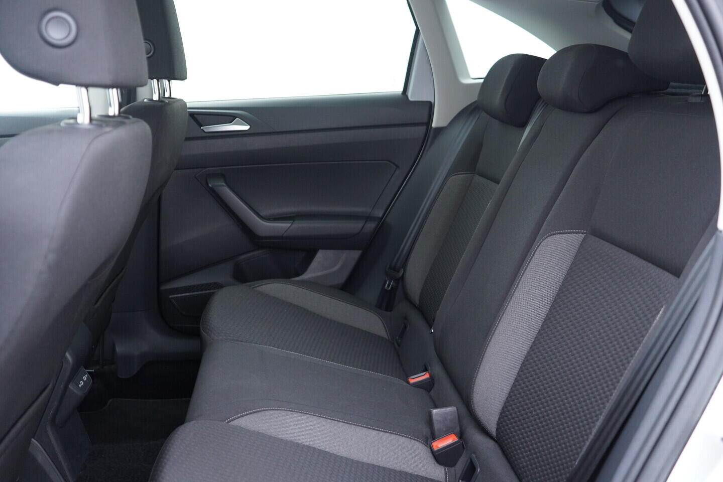 OV190V09959_36.webp_TAIGO Life 1.0 TSI 85 kW automat, DPH