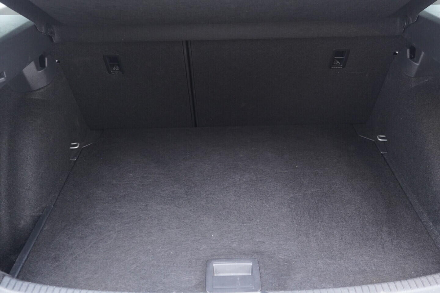 OV190V09959_38.webp_TAIGO Life 1.0 TSI 85 kW automat, DPH