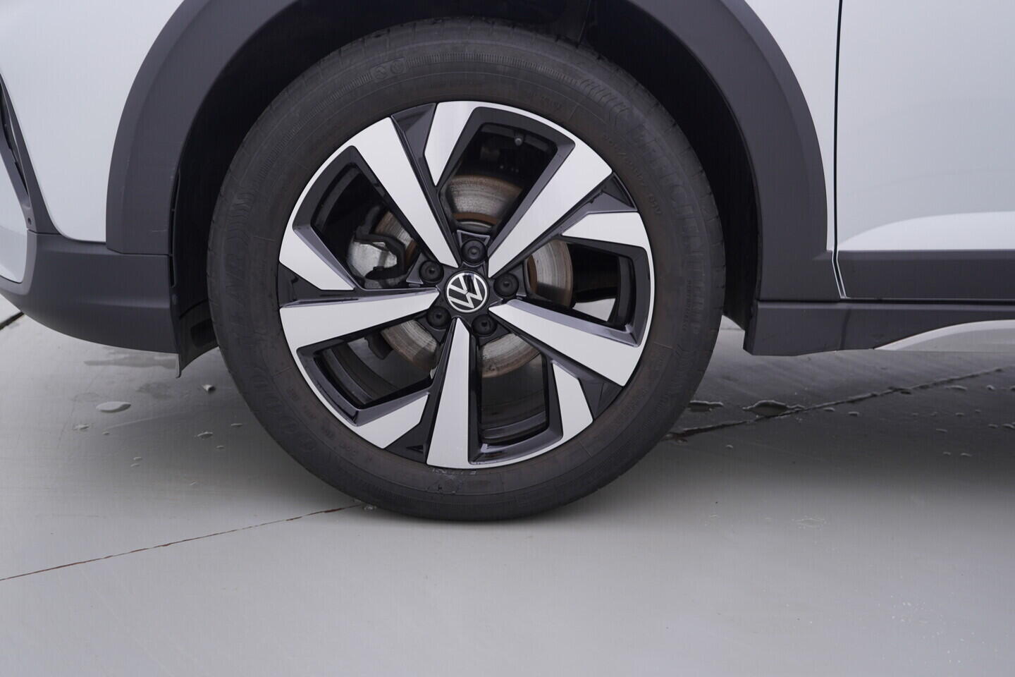 OV190V09959_39.webp_TAIGO Life 1.0 TSI 85 kW automat, DPH