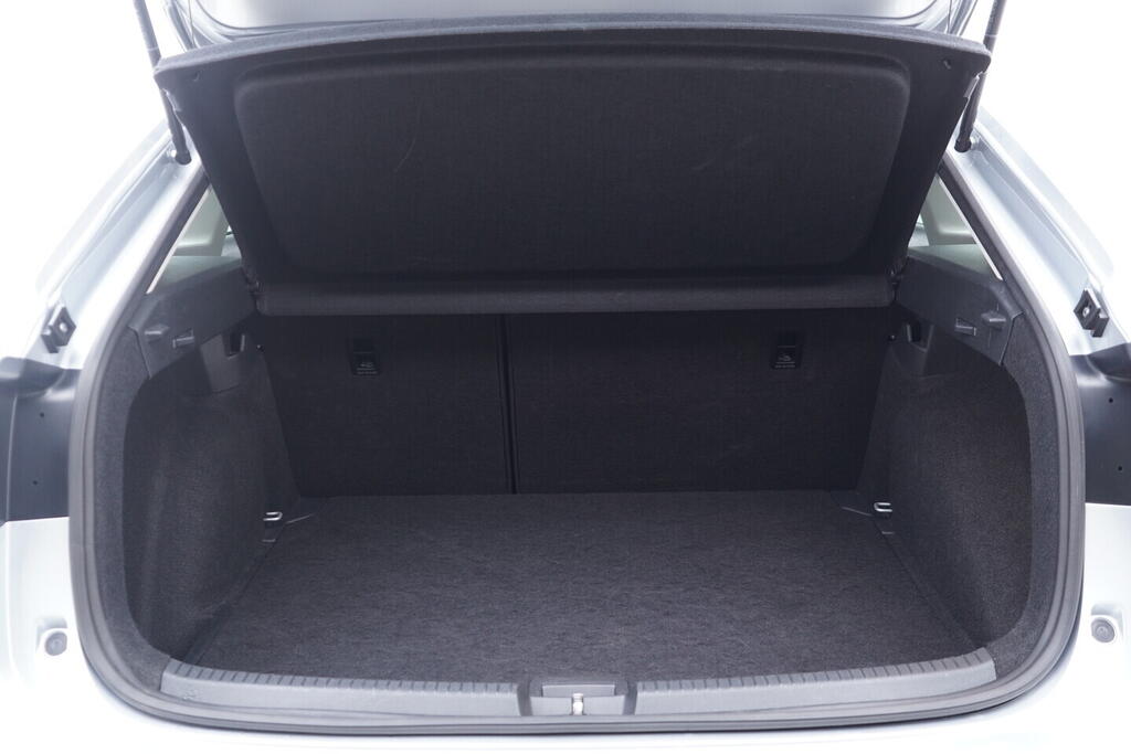 OV190V09960_35.webp_TAIGO Life 1.0 TSI 85 kW automat, DPH