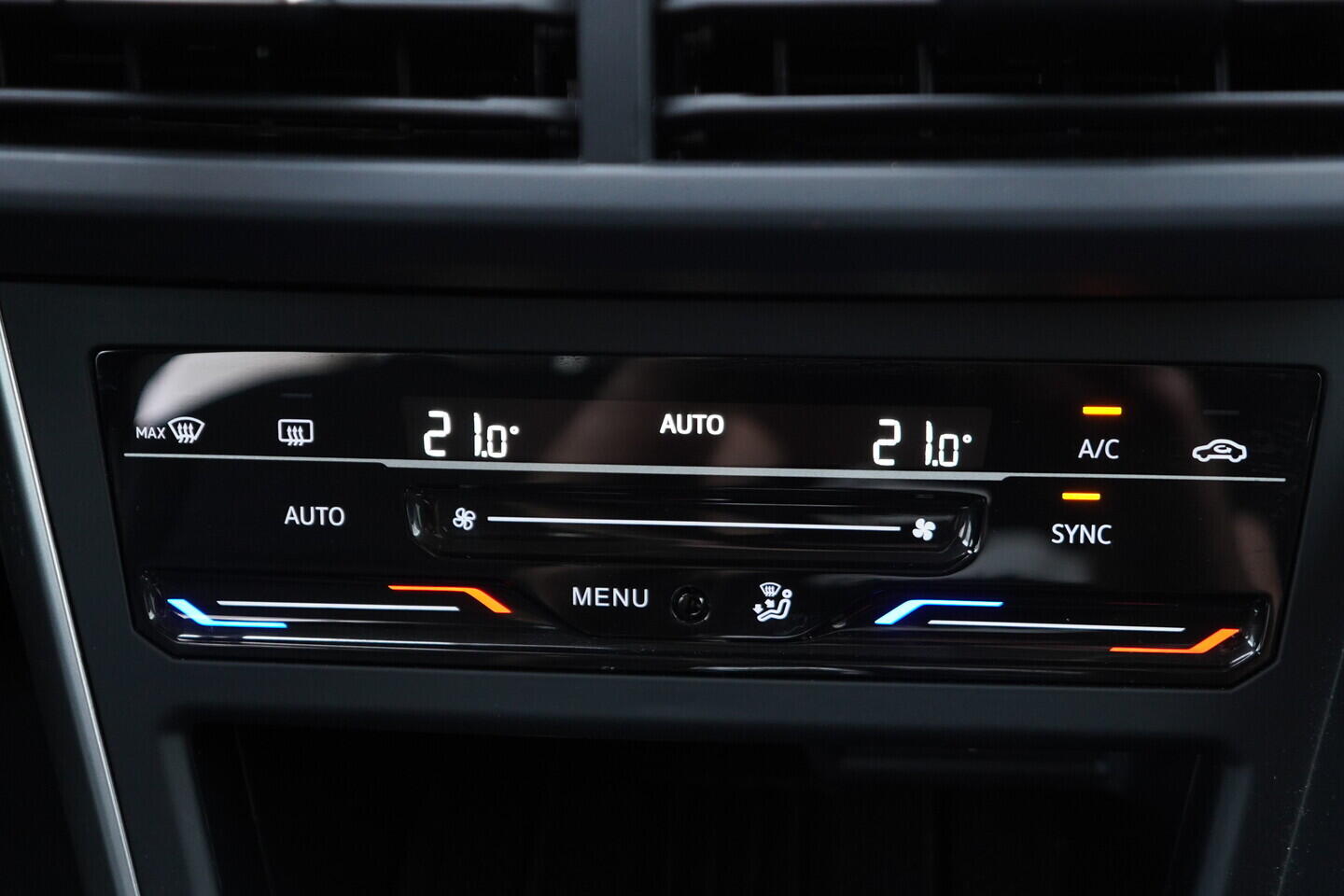 OV190V09962_31.webp_TAIGO Life 1.0 TSI 85 kW automat, DPH