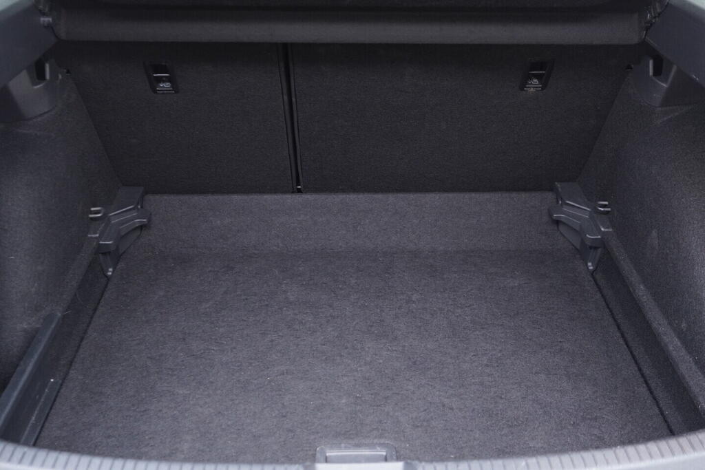 OV190V09963_37.webp_TAIGO Life 1.0 TSI 85 kW automat, DPH