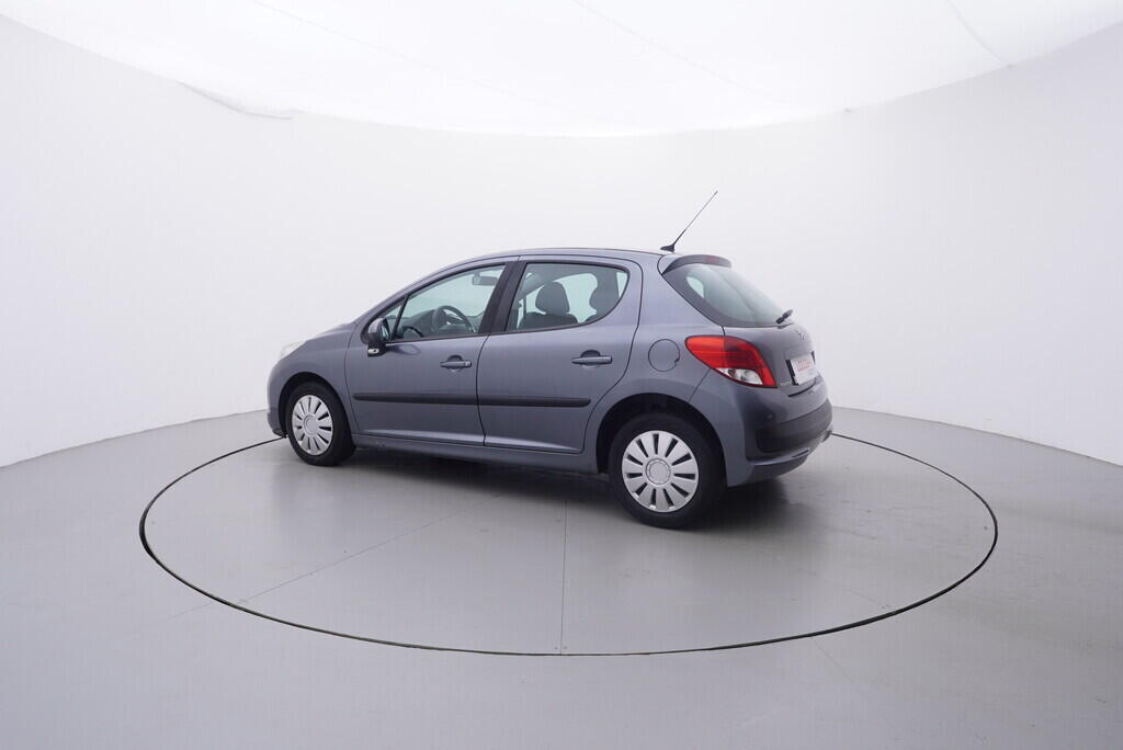 OV190V09965_12.webp_207  1.4 VTi 54 kW manuál