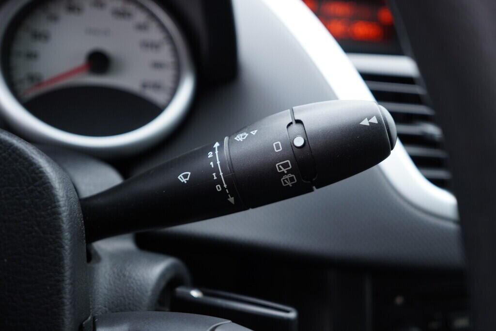 OV190V09965_24.webp_207  1.4 VTi 54 kW manuál