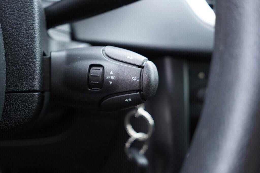 OV190V09965_25.webp_207  1.4 VTi 54 kW manuál