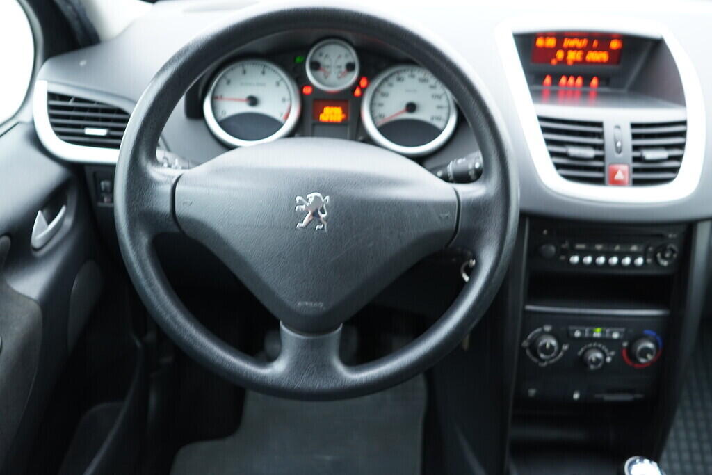 OV190V09965_27.webp_207  1.4 VTi 54 kW manuál