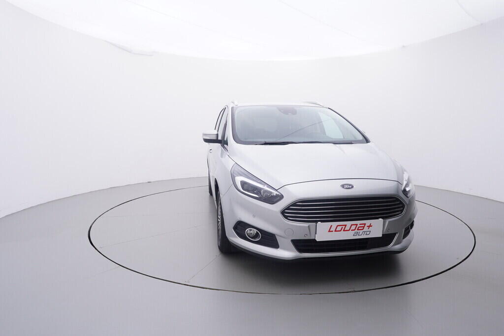 OV190V09973_17.webp_S-MAX Titanium 2.0 TDCI 140 kW automat, DPH