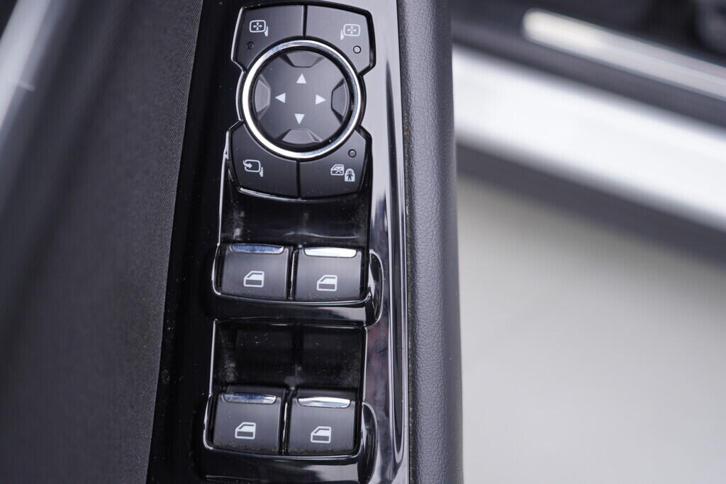 OV190V09973_20.webp_S-MAX Titanium 2.0 TDCI 140 kW automat, DPH