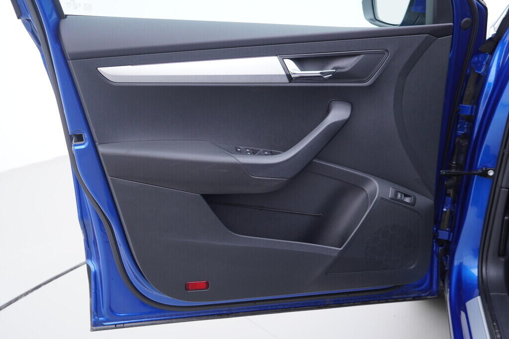 OV190V09974_19.webp_KAROQ Selection 1.5 TSI 110 kW automat, DPH