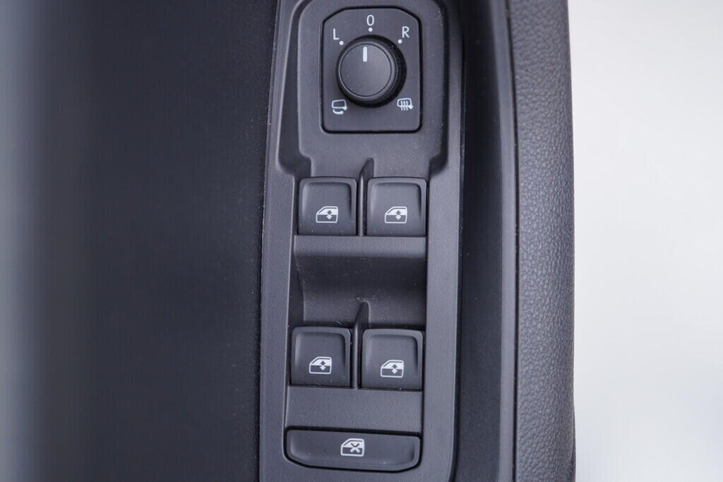 OV190V09974_20.webp_KAROQ Selection 1.5 TSI 110 kW automat, DPH