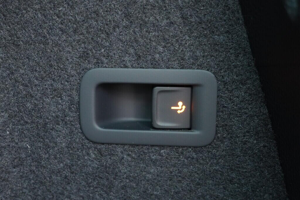 OV190V09974_41.webp_KAROQ Selection 1.5 TSI 110 kW automat, DPH