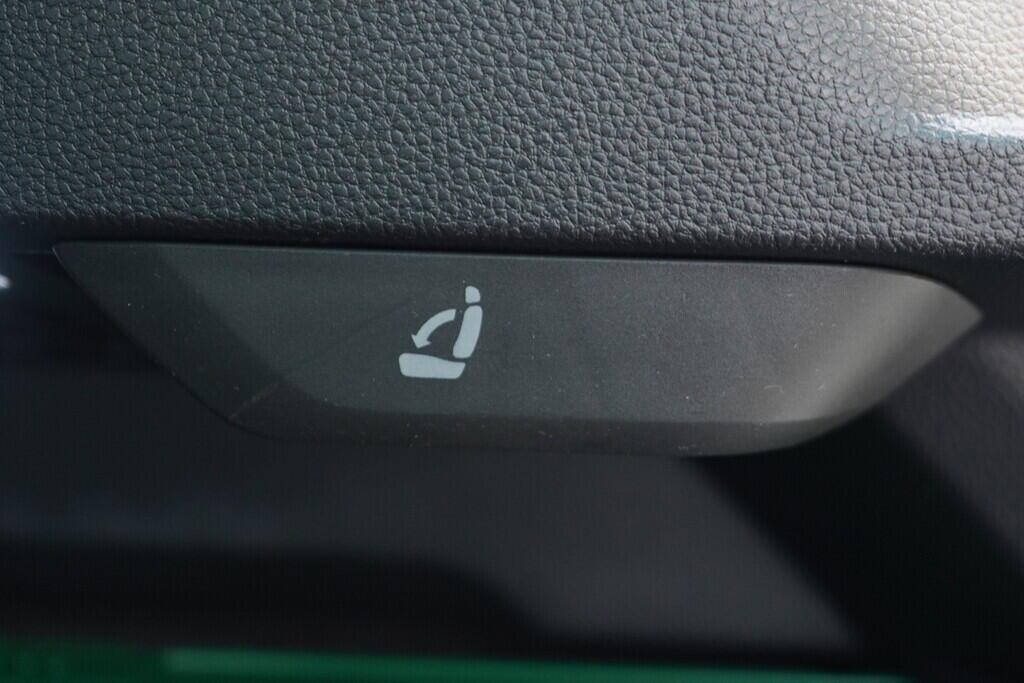 OV190V09974_42.webp_KAROQ Selection 1.5 TSI 110 kW automat, DPH