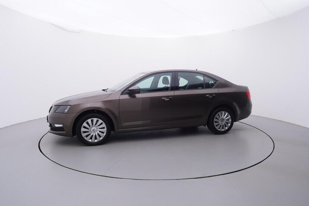 OV190V09975_11.webp_OCTAVIA Ambiente 1.6 TDI 85 kW automat