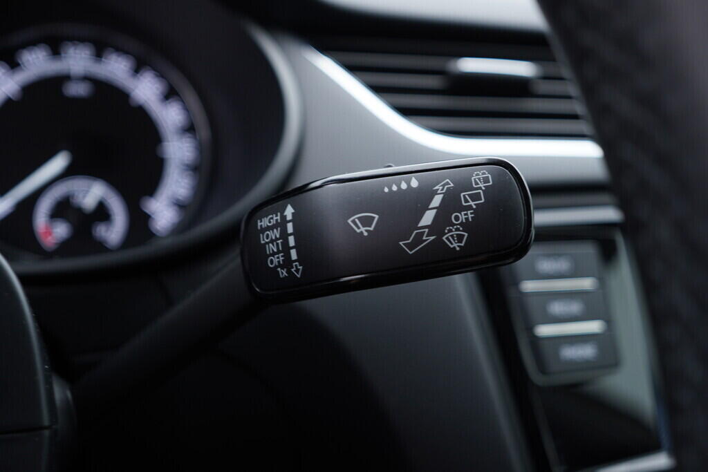 OV190V09975_24.webp_OCTAVIA Ambiente 1.6 TDI 85 kW automat